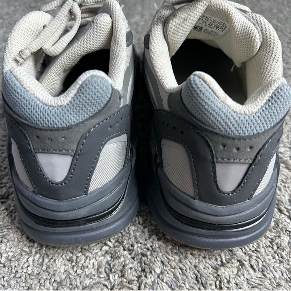 adidas Yeezy Boost 700 V2 Tephra sneakers 7 tennis shoes gym street gray comfort - Picture 7 of 12